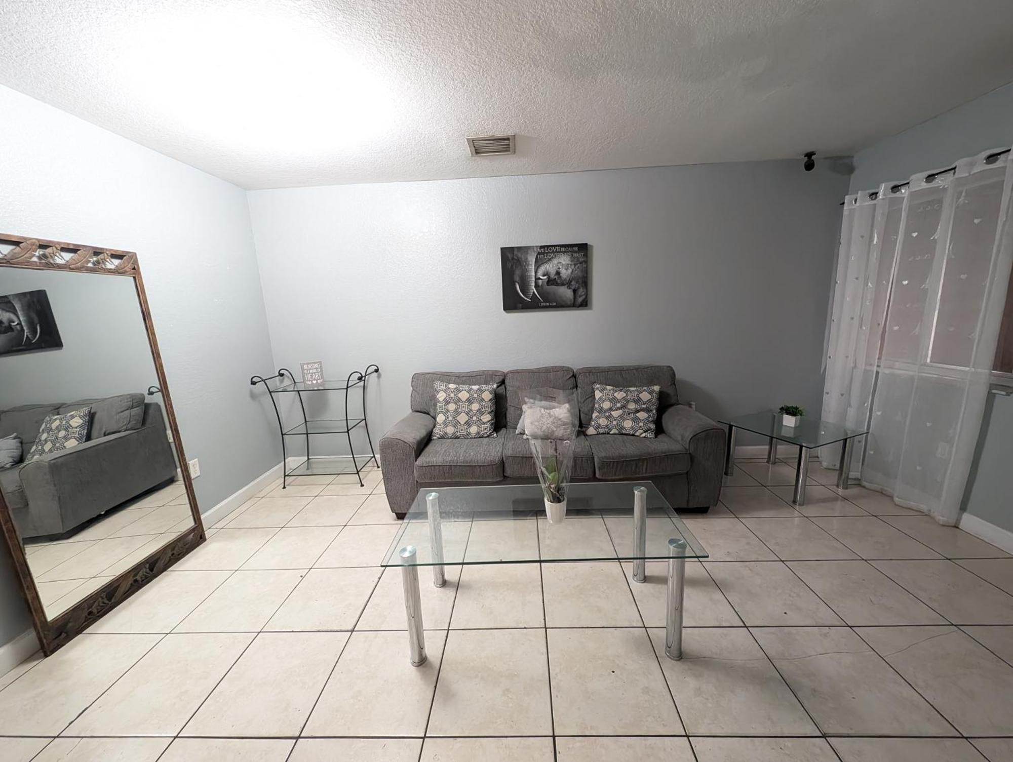 Hostel Milusol Miami Shores Exteriér fotografie