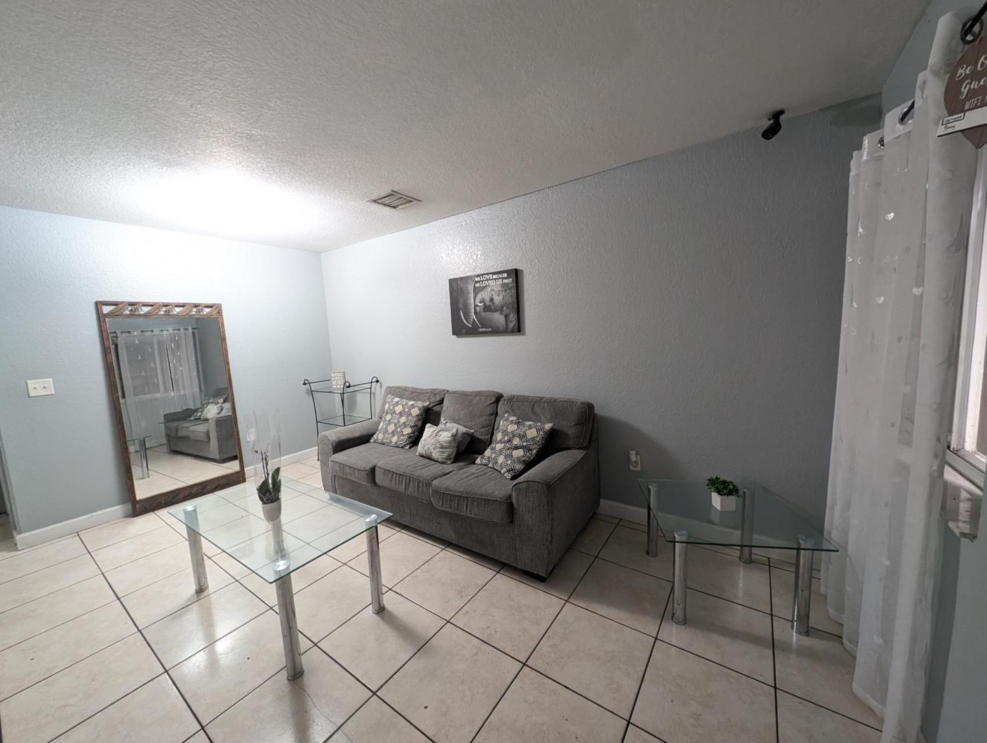 Hostel Milusol Miami Shores Exteriér fotografie