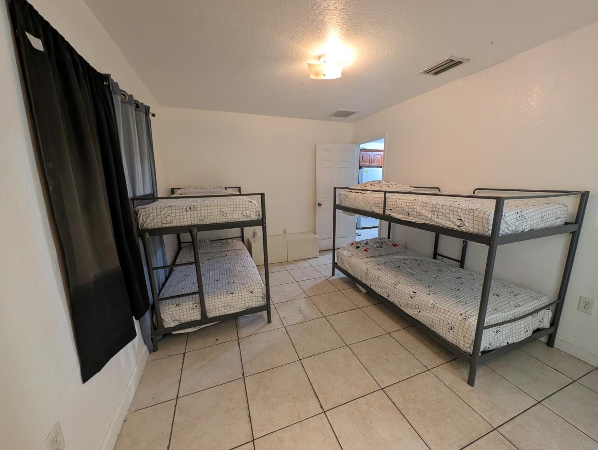 Hostel Milusol Miami Shores Exteriér fotografie